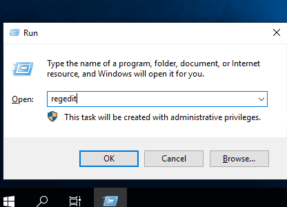 Win + R 打开 regedit